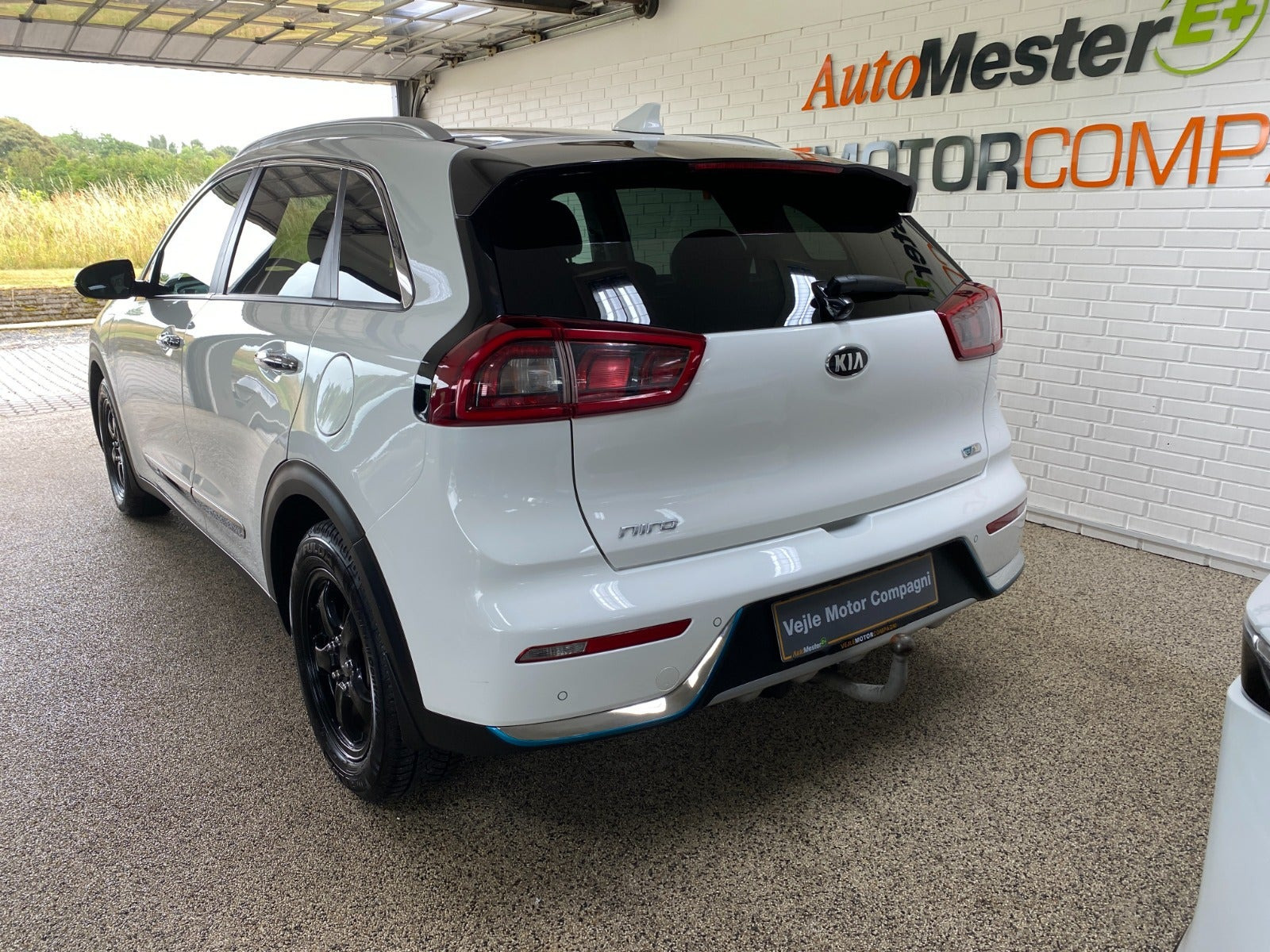 Hvid Kia Niro fra 2018