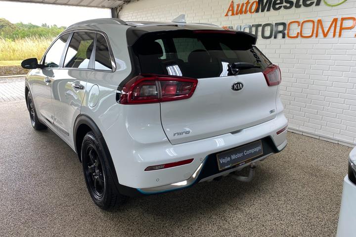 Hvid Kia Niro fra 2018