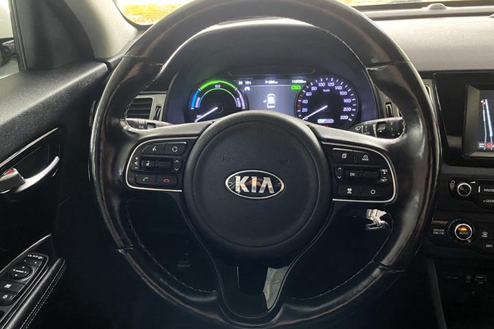 Hvid Kia Niro fra 2018