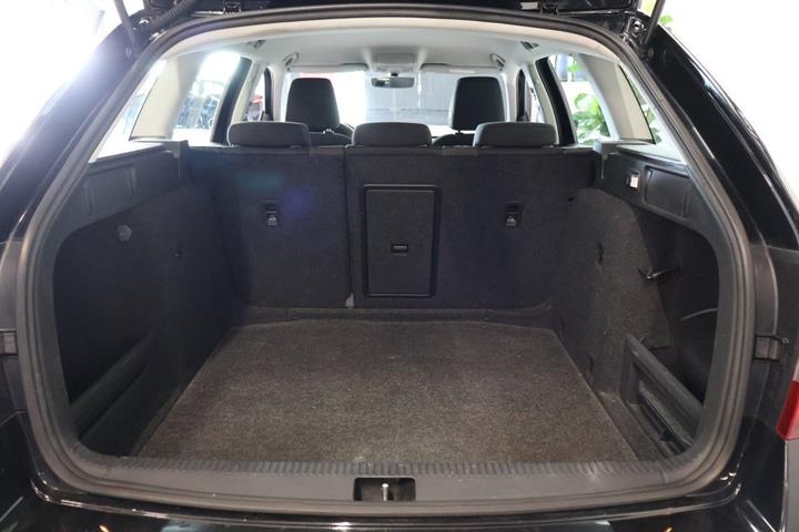 Sort Skoda Octavia fra 2019