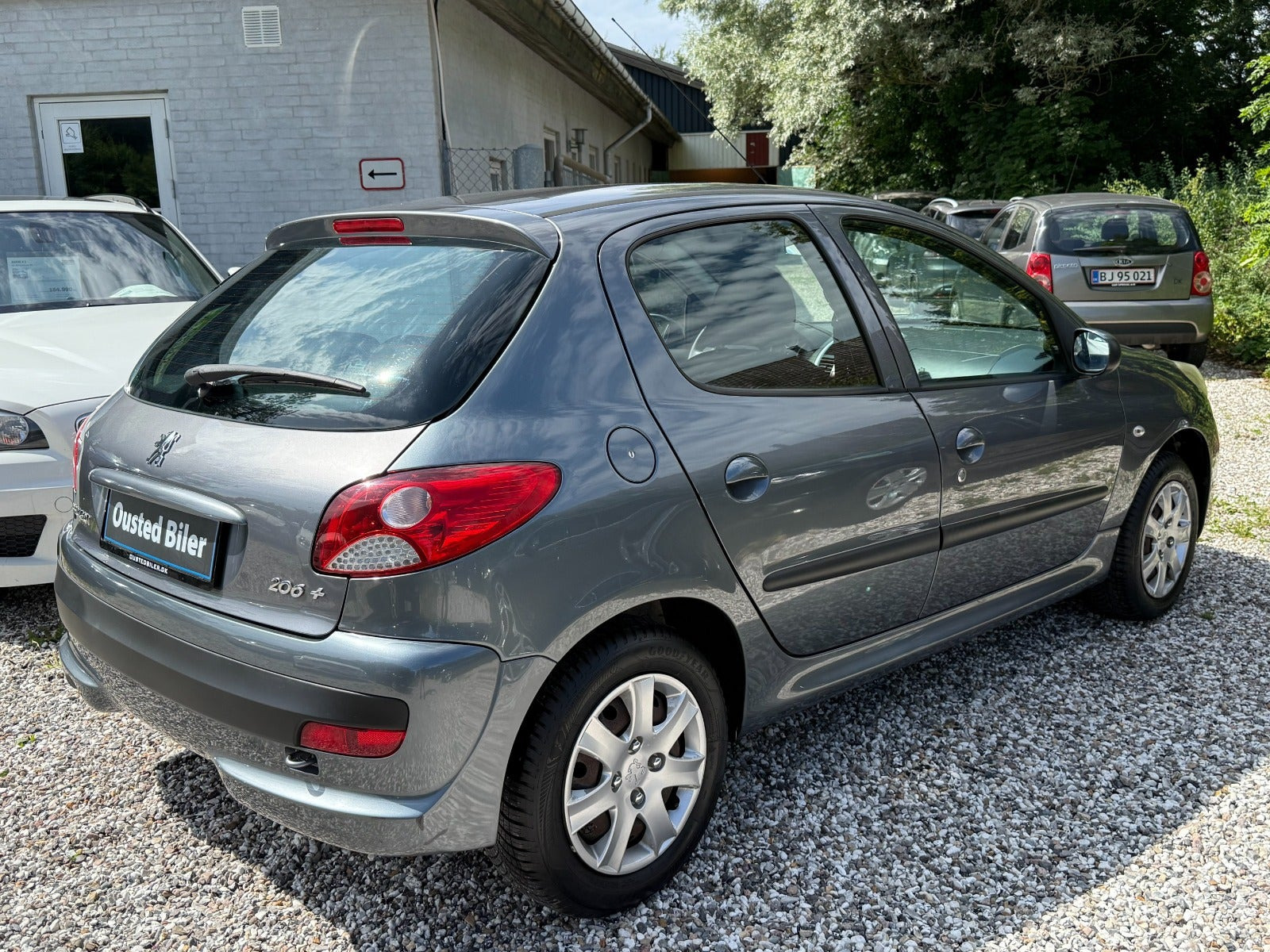 undefined Peugeot 206+ fra 2011