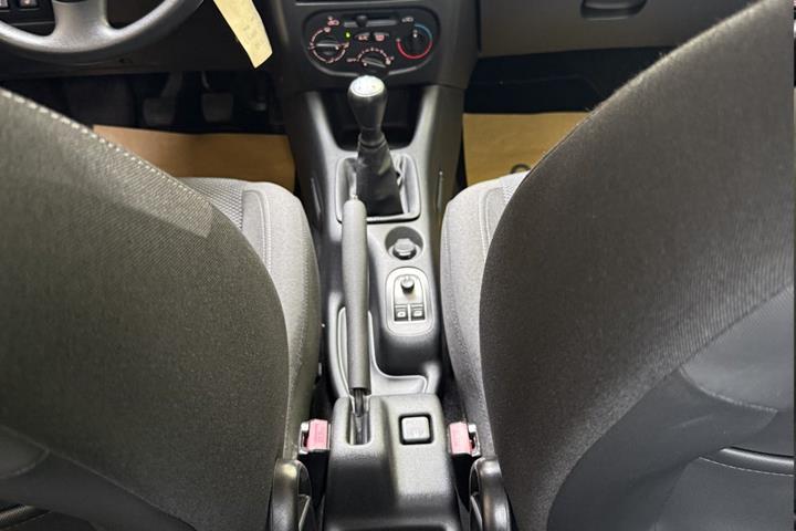 undefined Peugeot 206+ fra 2011