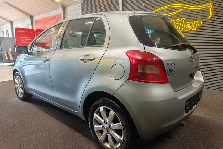 undefined Toyota Yaris fra 2006