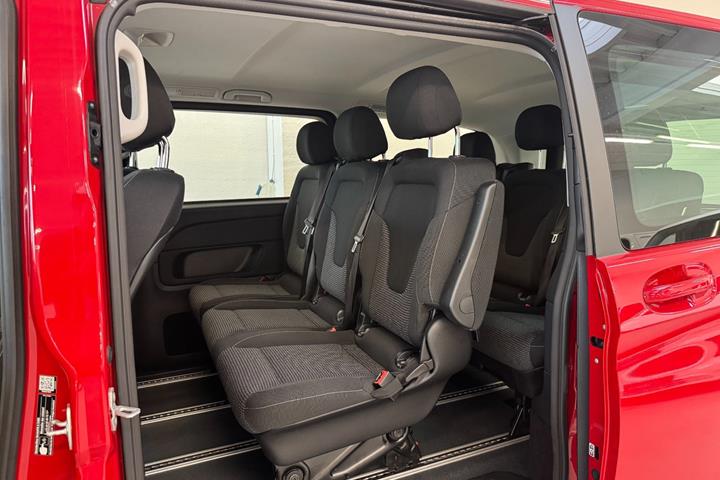 undefined Mercedes EQV300 fra 2024