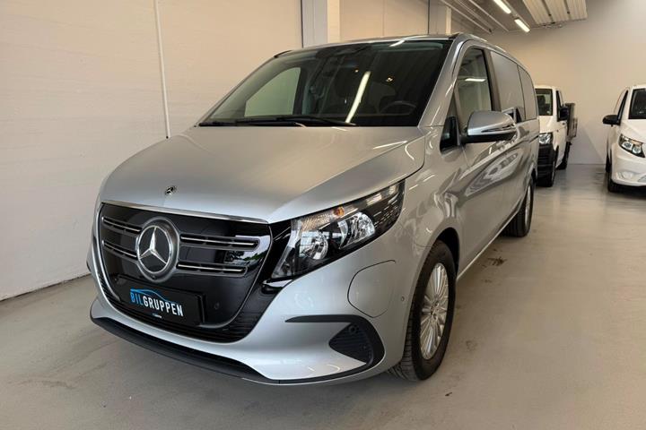 Sølv Mercedes EQV300 fra 2024