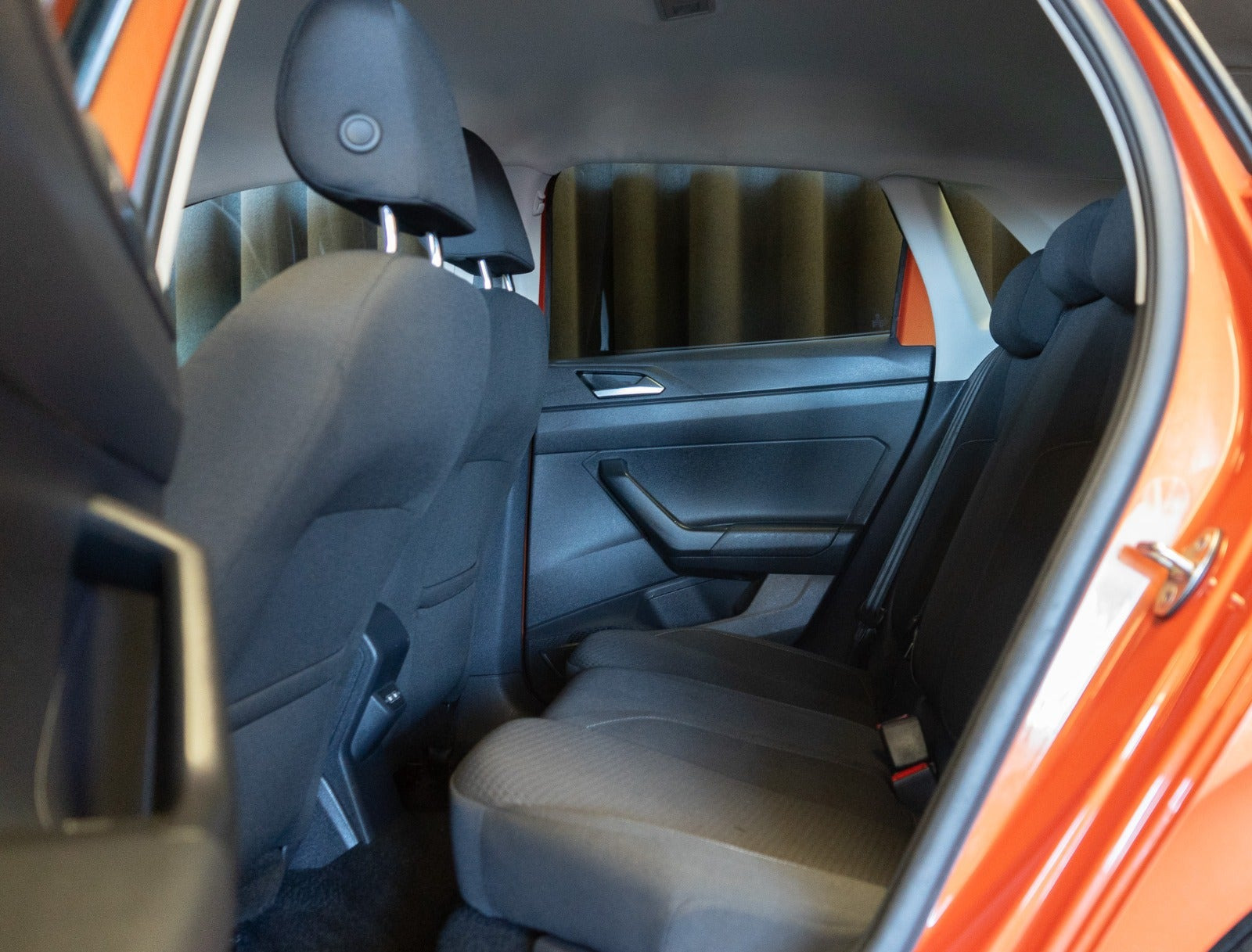 Orange VW Polo fra 2019