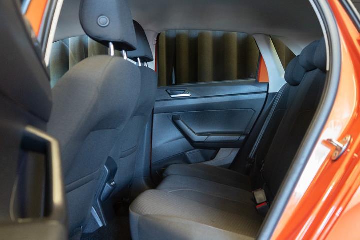 Orange VW Polo fra 2019