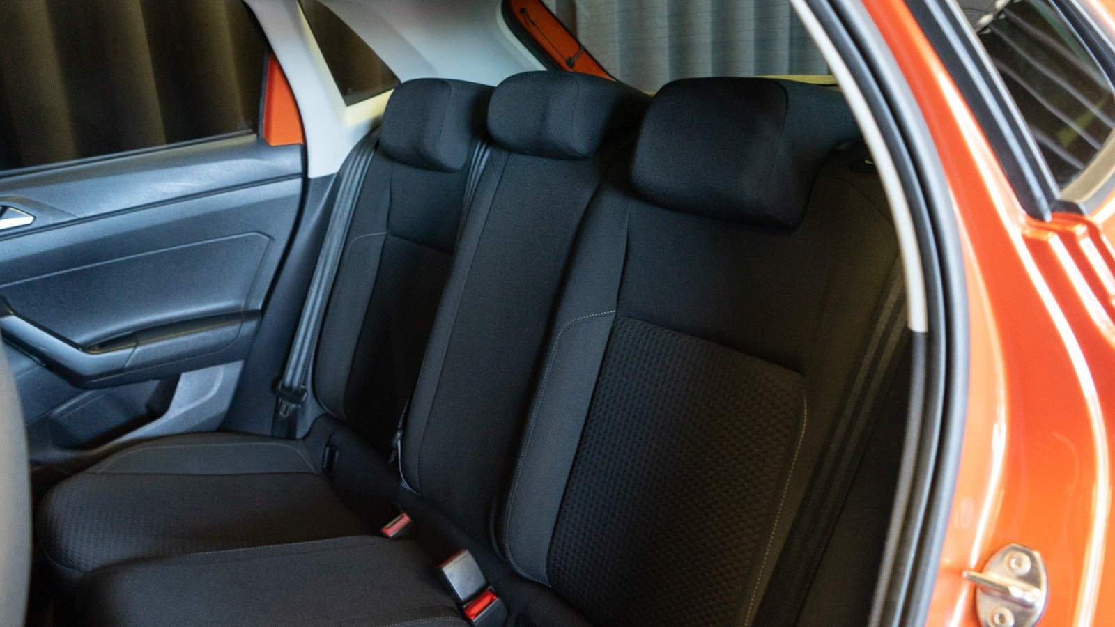 Orange VW Polo fra 2019