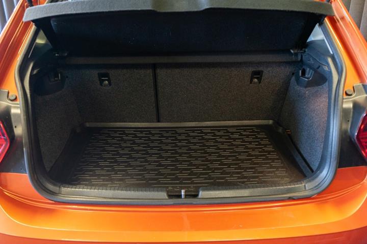 Orange VW Polo fra 2019