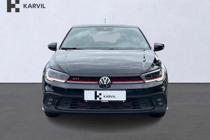 Sort VW Polo fra 2023