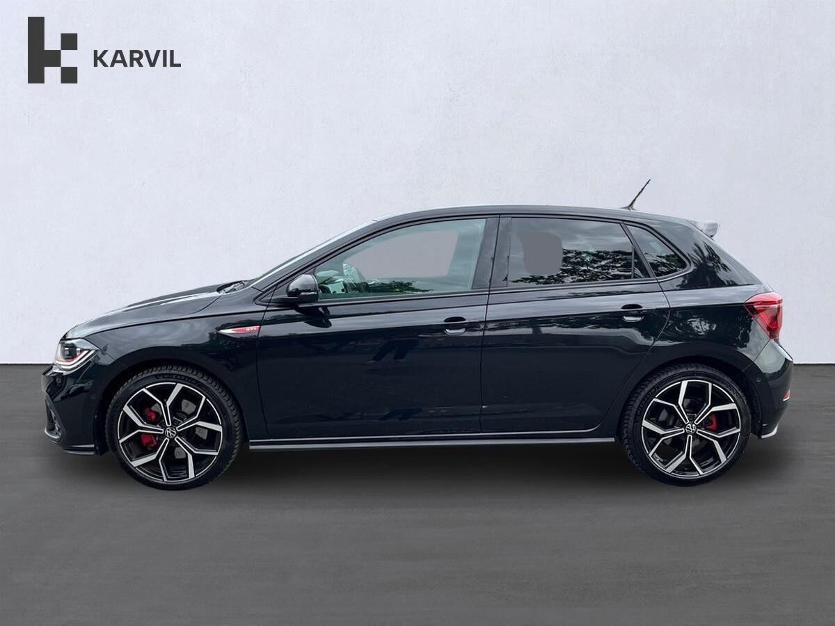 Sort VW Polo fra 2023