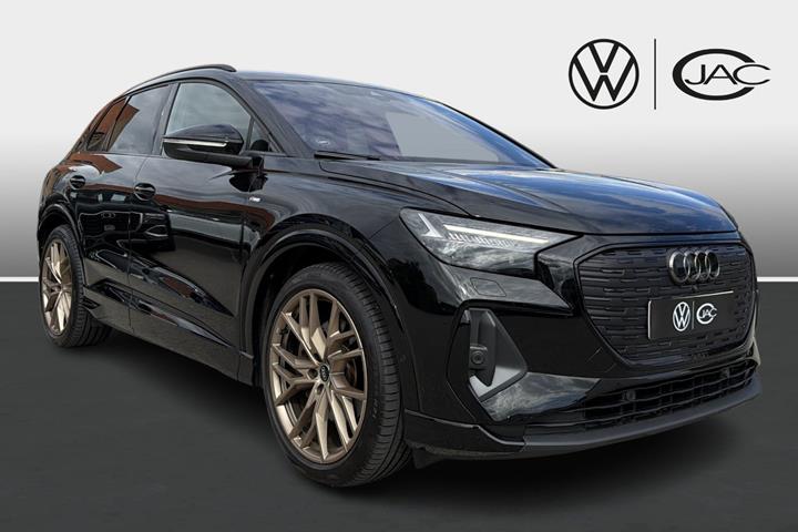Bronze Audi Q4 e-tron fra 2025