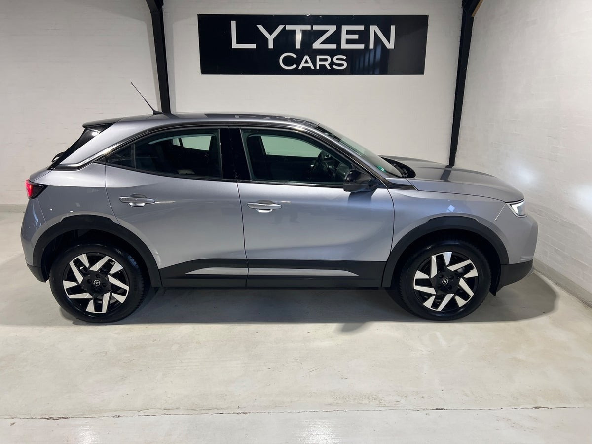 Sølv Opel Mokka-e fra 2023