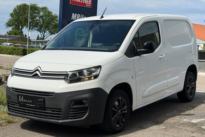 Hvid Citroën Berlingo fra 2021