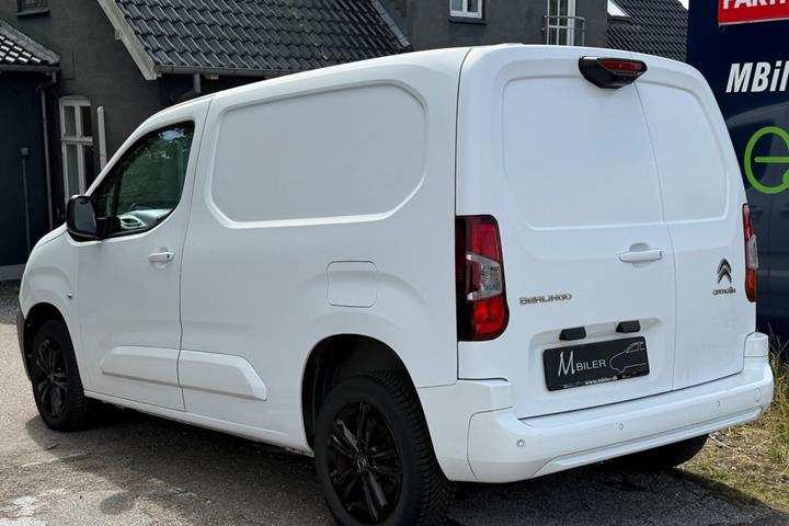 Hvid Citroën Berlingo fra 2021