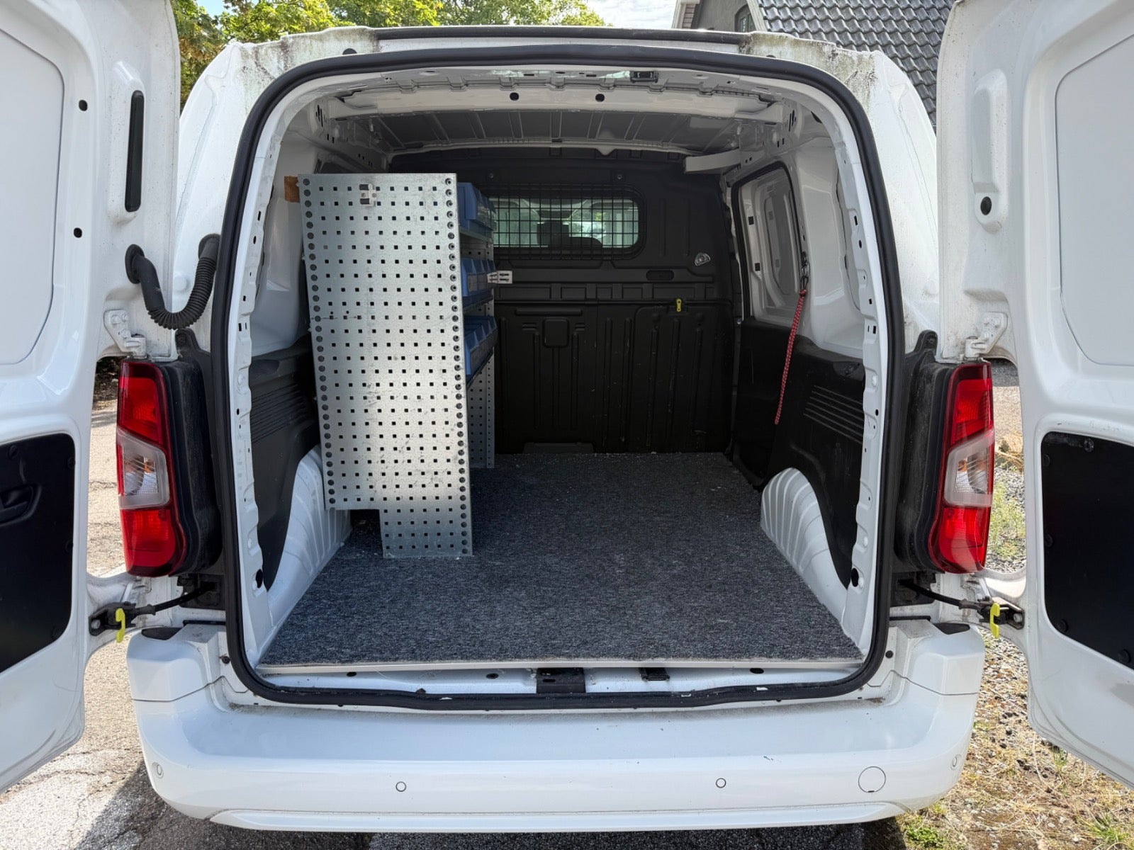Hvid Citroën Berlingo fra 2021