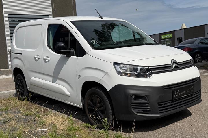 Hvid Citroën Berlingo fra 2021