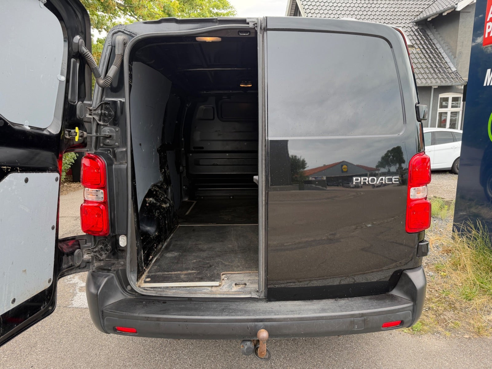 Sort Toyota ProAce fra 2020
