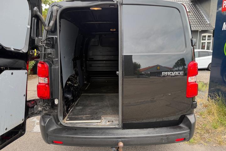 Sort Toyota ProAce fra 2020