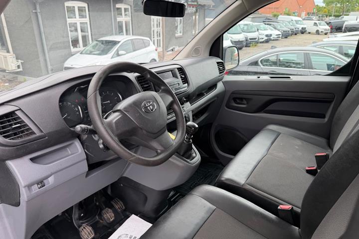 Sort Toyota ProAce fra 2020