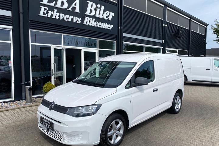 Hvid VW Caddy fra 2021