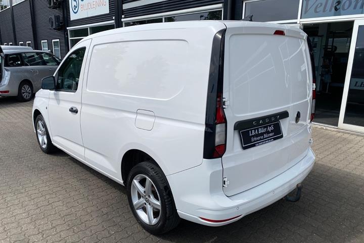 Hvid VW Caddy fra 2021