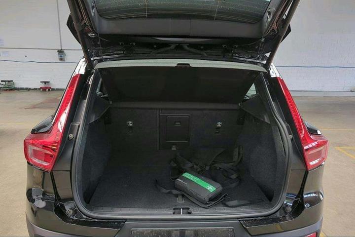 Sort Volvo XC40 fra 2023