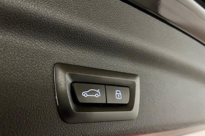 Sort BMW iX1 fra 2023