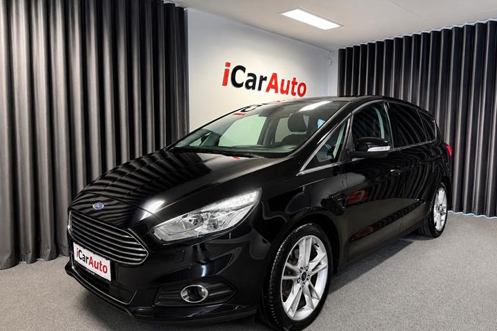Sort Ford S-MAX fra 2015