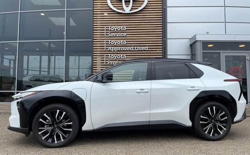 Toyota BZ4X EL Executive Panorama AWD 343HK 5d Aut.