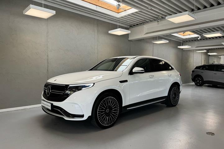 Hvid Mercedes EQC 400 fra 2023
