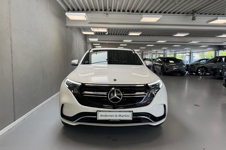 Hvid Mercedes EQC 400 fra 2023