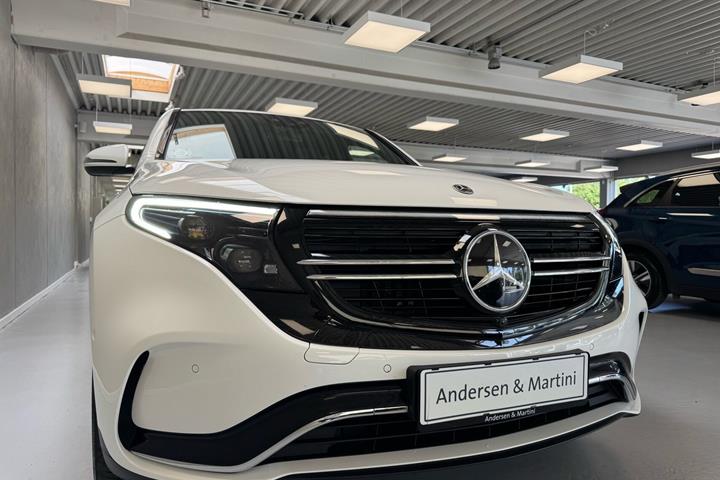 Hvid Mercedes EQC 400 fra 2023