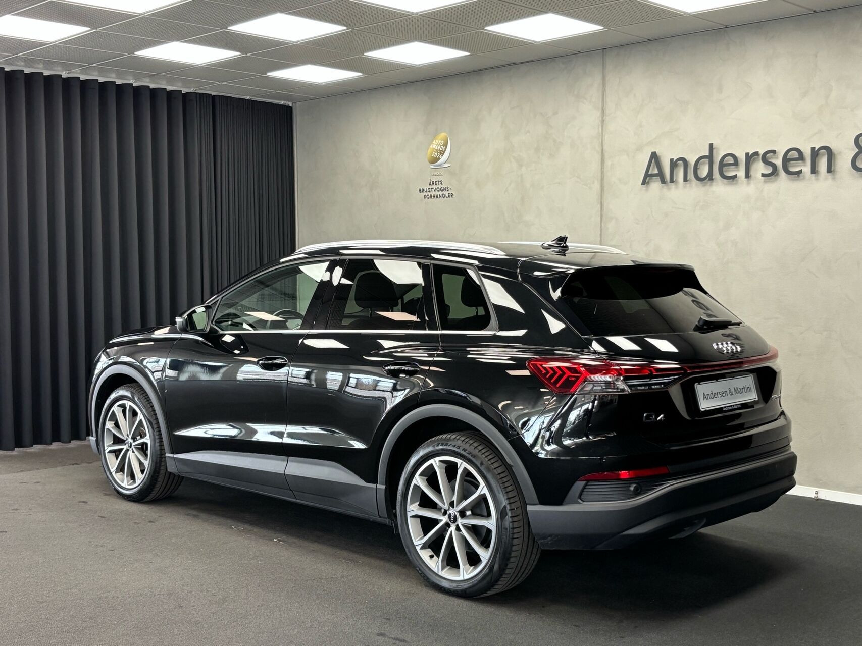Sort Audi Q4 fra 2023