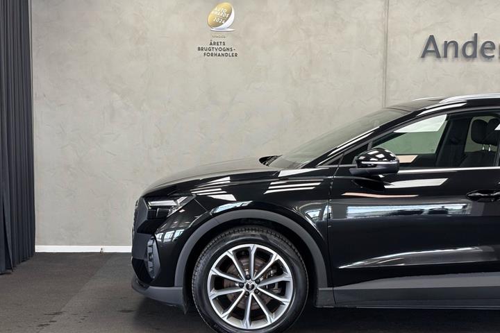 Sort Audi Q4 fra 2023