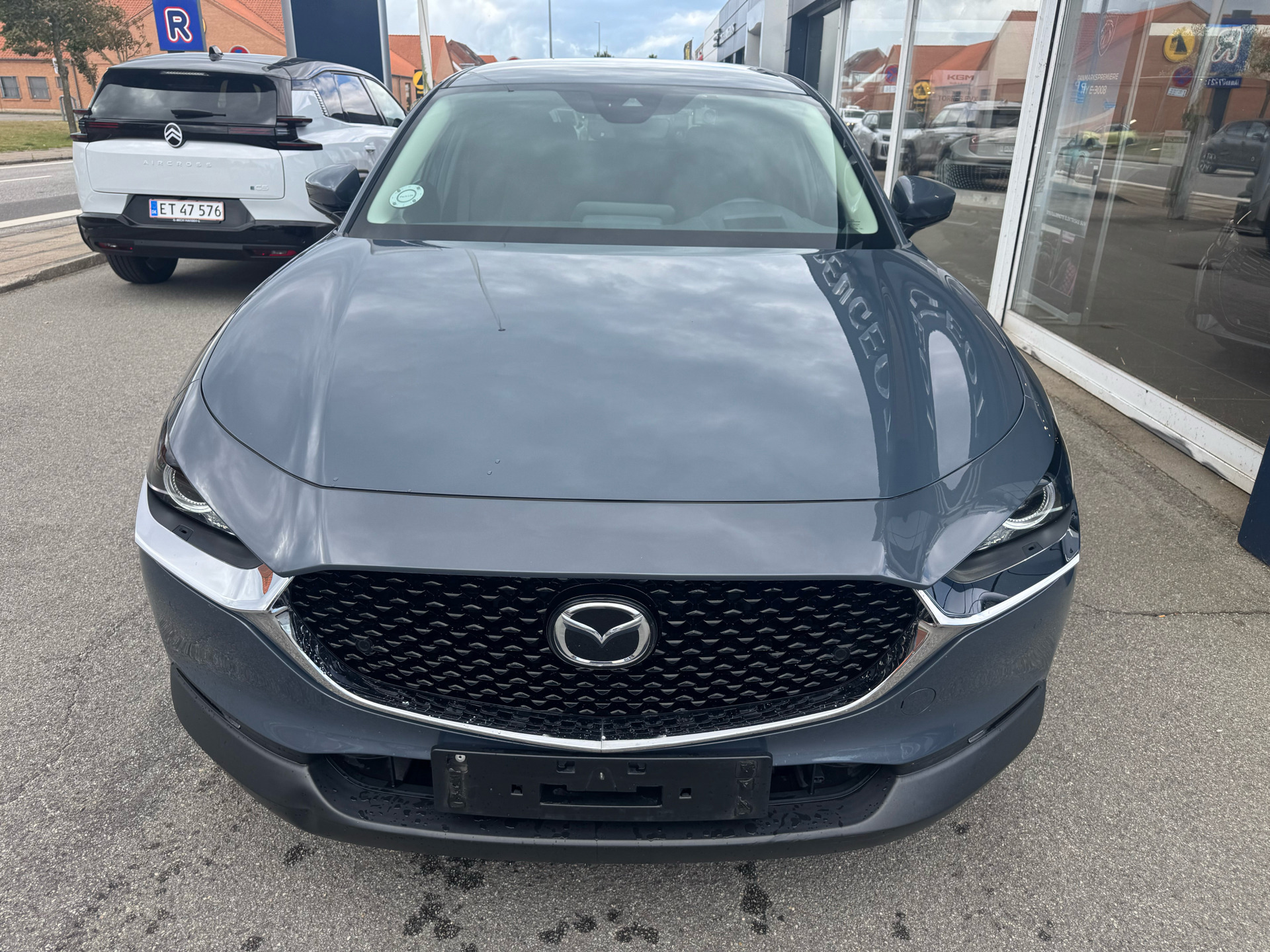 Grå Mazda CX-30 fra 2020