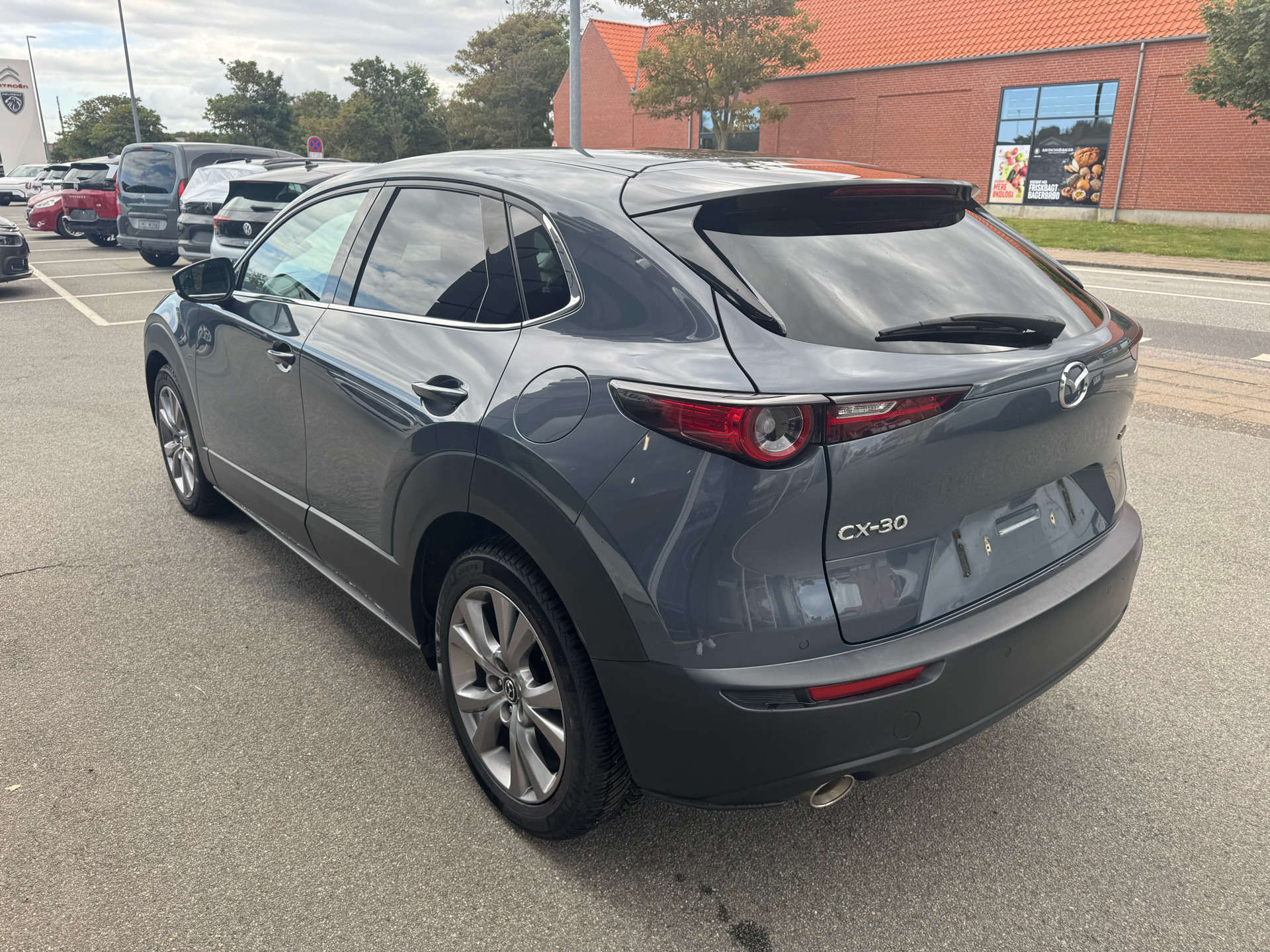 Grå Mazda CX-30 fra 2020