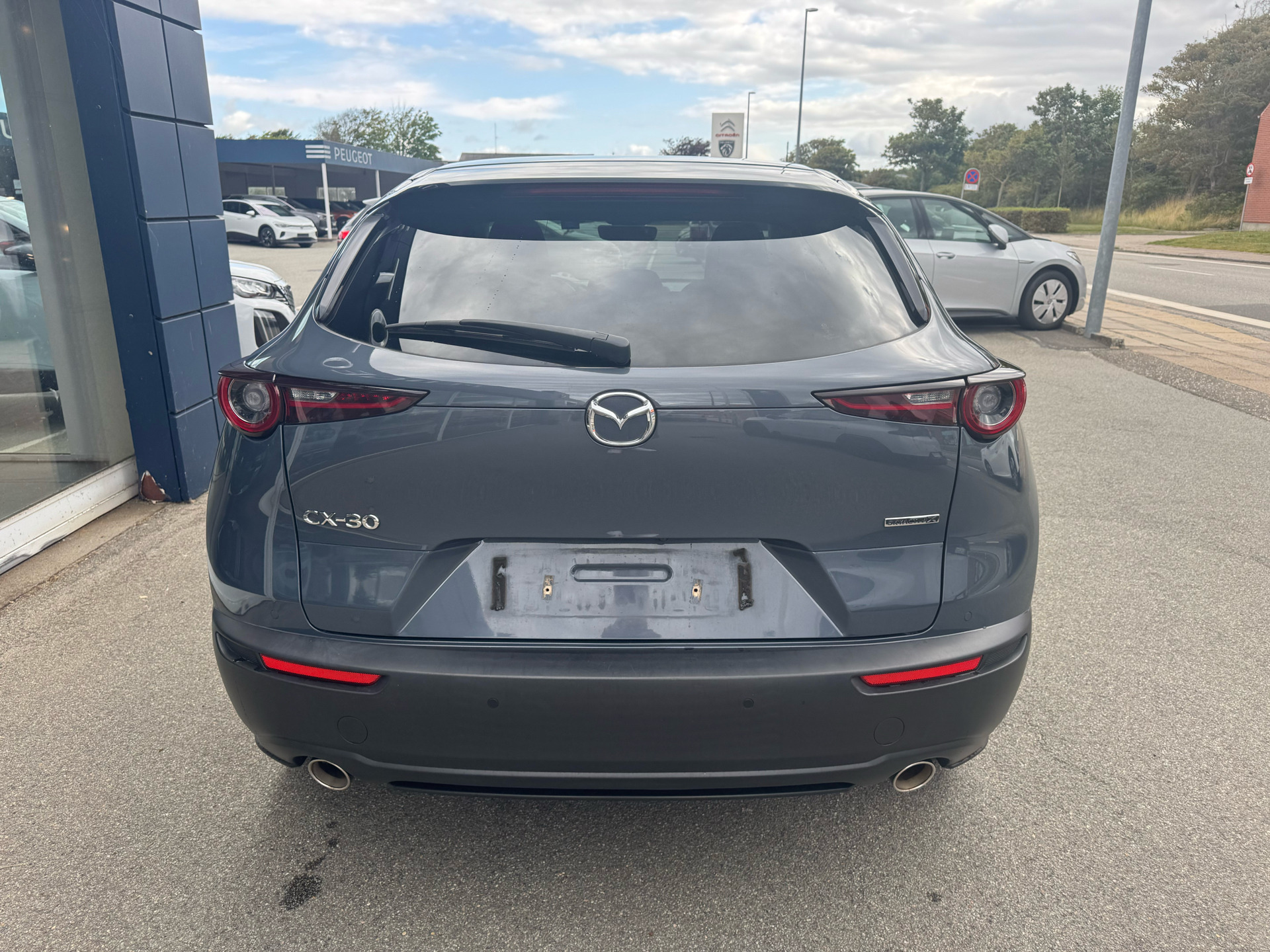 Grå Mazda CX-30 fra 2020