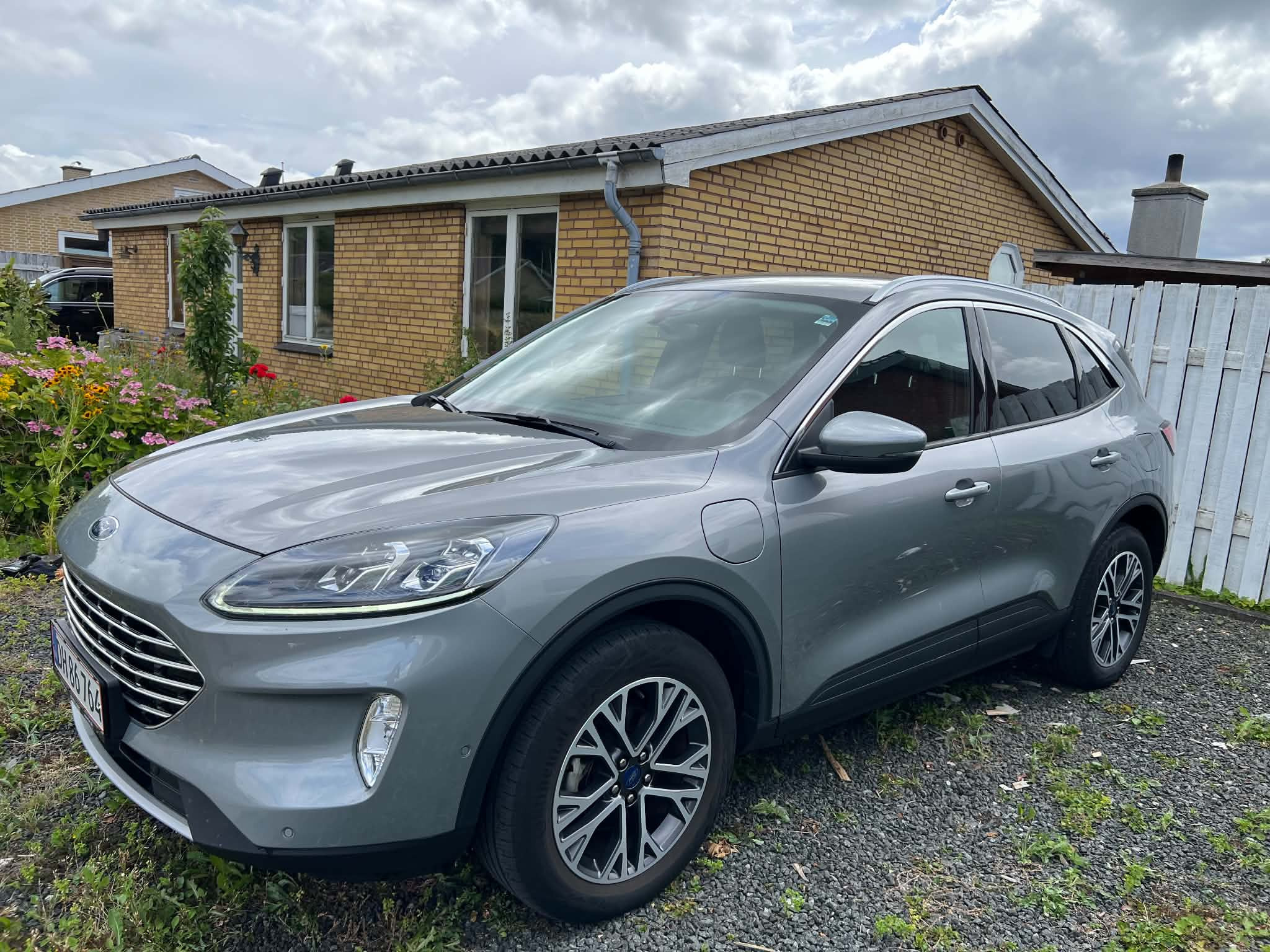 Sølv Ford Kuga fra 2021