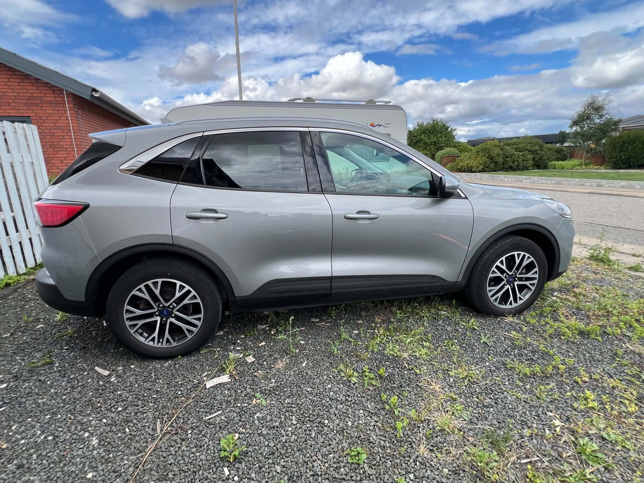 Sølv Ford Kuga fra 2021