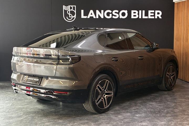 Sort Ford Capri fra 2025