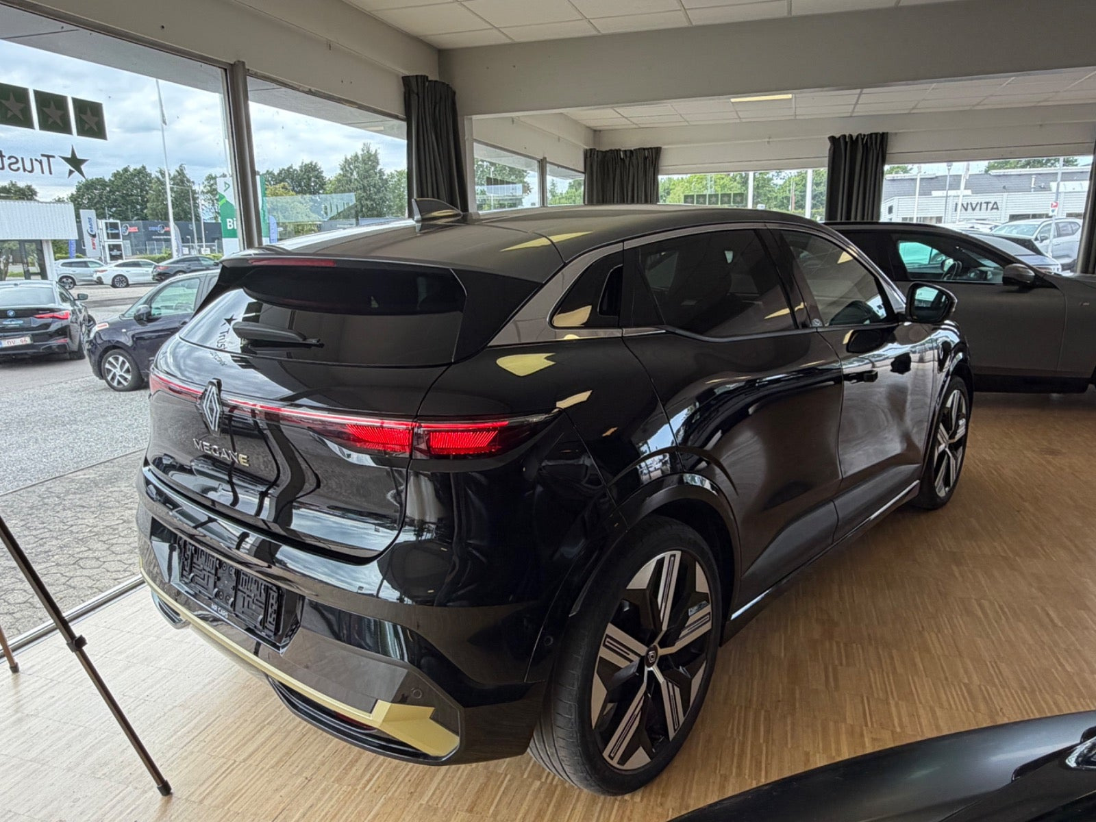 Sort Renault Megane E-Tech fra 2022