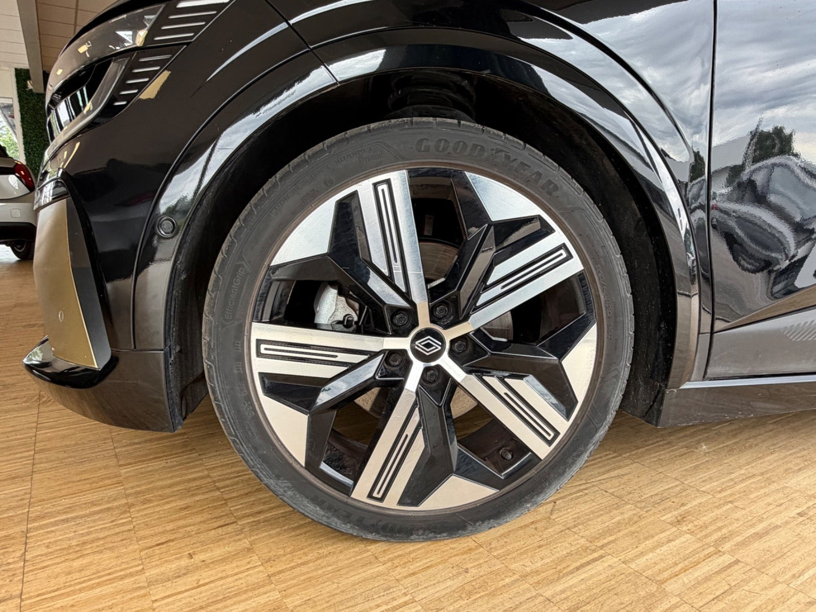 Sort Renault Megane E-Tech fra 2022
