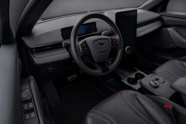 undefined Ford Mustang Mach-E fra 2023