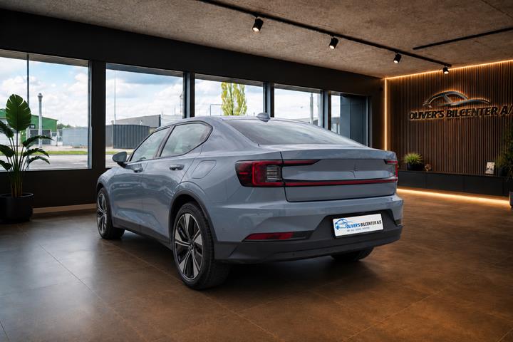 Grå Polestar 2 fra 2023