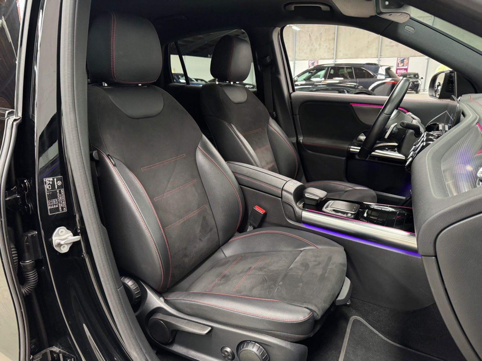 Sort Mercedes EQA250 fra 2021