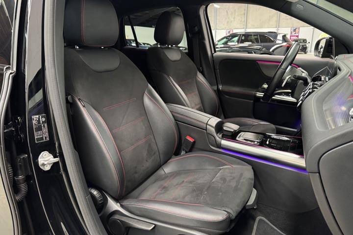 Sort Mercedes EQA250 fra 2021