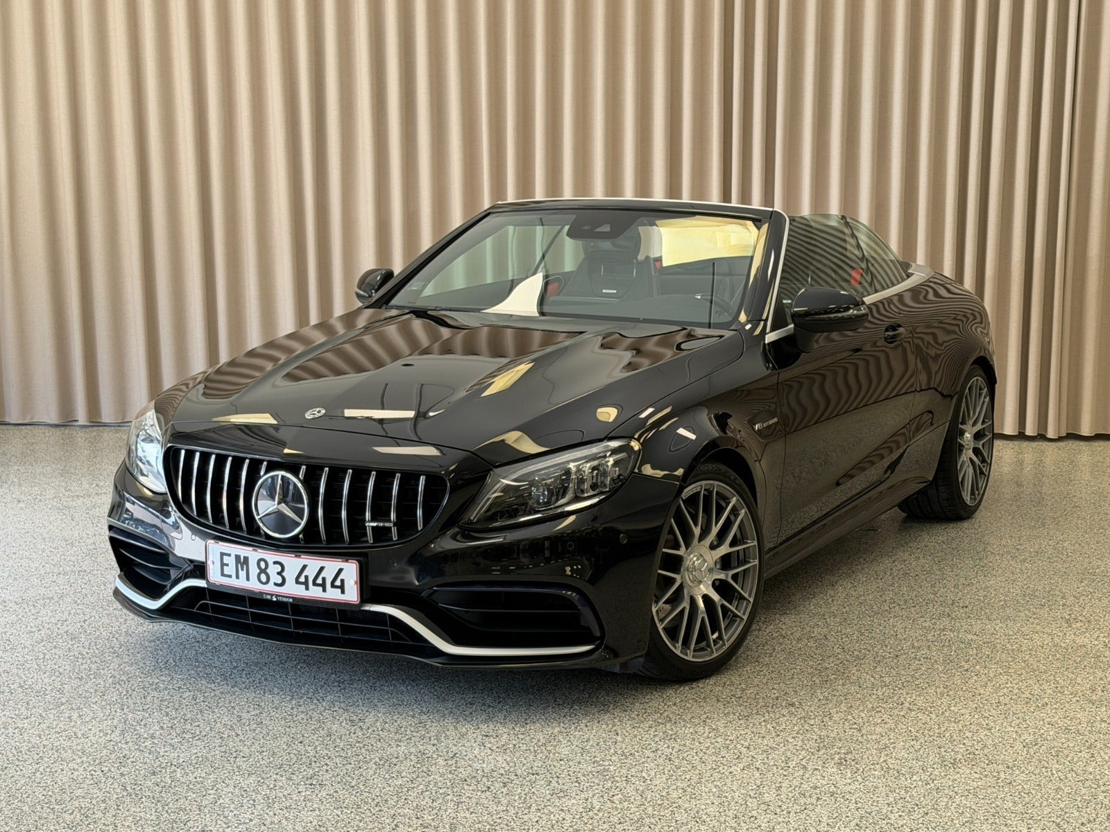 Sort Mercedes C63 fra 2019
