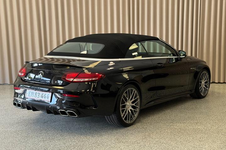 Sort Mercedes C63 fra 2019