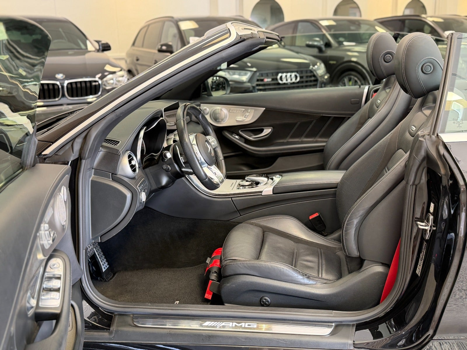 Sort Mercedes C63 fra 2019